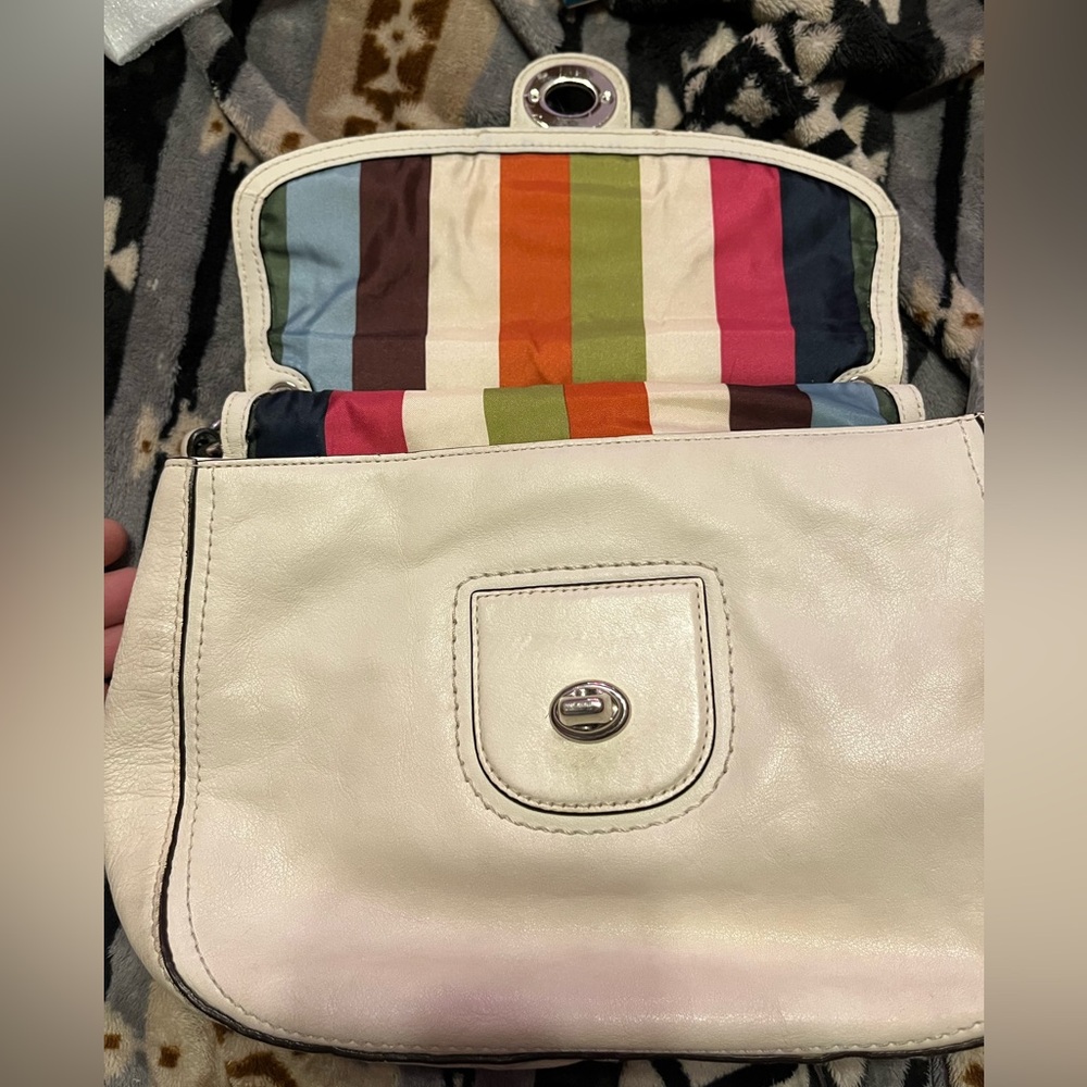 Coach EUC Anniversary Satchel 2012 2 way Bag in Ivory Leather - Picture 11 of 15